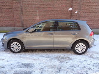 Volkswagen Golf 1.6 tdi / GPS/ Climatronic/Parkeersensoren/Multistuur