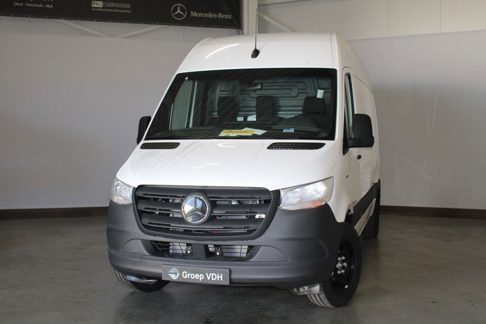 Mercedes eSprinter Bestelwagen L2