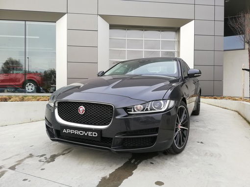 Jaguar XE Prestige D180