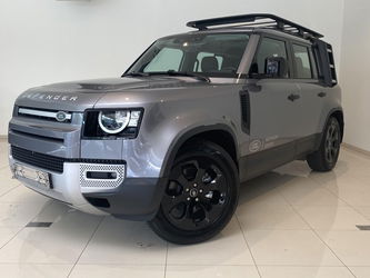 Land Rover Defender 110 S 7 Seats