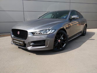 Jaguar XE R-SPORT 180