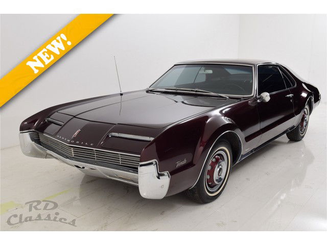 Oldsmobile Toronado 2D Hardtop Coupe