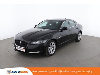 Jaguar XF 2.0d Prestige 180PK ER34933 | Euro 6 | Navi | Camera | Climate | Cruise | Bi-Xenon | Leder | Verwarmd Stuur | Keyless | Afdaal Assistent | Rijstrooksensor | Trekhaak |