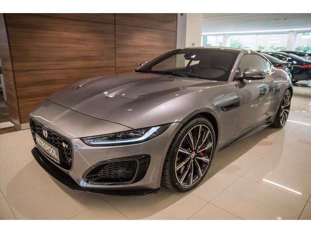 Jaguar F-Type // R P575