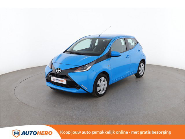 Toyota Aygo 1.0 VVT-i x-play 70PK EX02029 | Dealer Onderhouden | Airconditioning | Achteruitrijcamera | Elektrische Ruiten | Telefoonverbinding | AUX | USB |