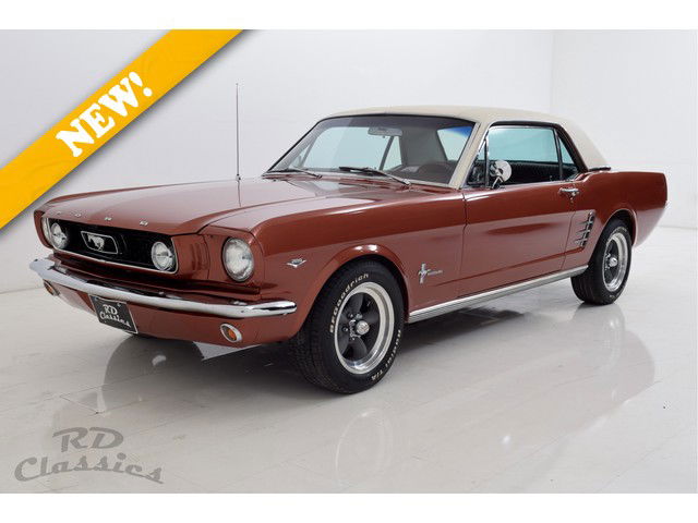 Ford Mustang Coupe