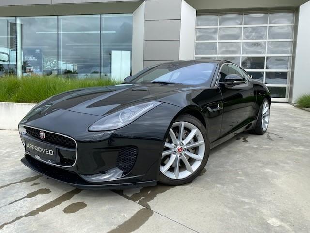 Jaguar F-Type P300
