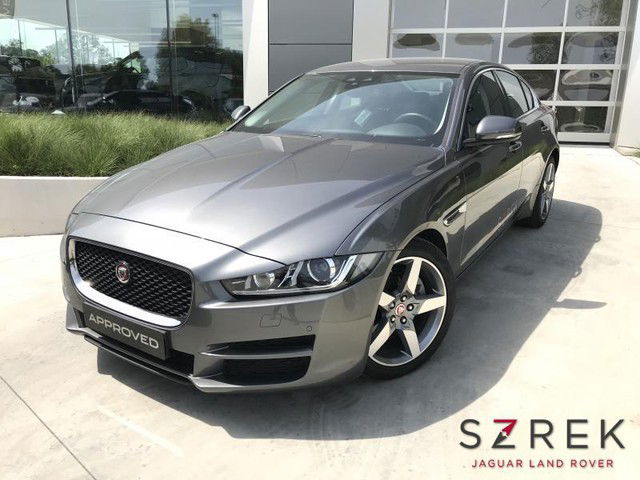 Jaguar XE Prestige 2.0 D180