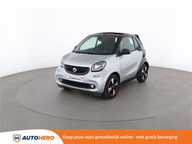 Smart Fortwo Cabrio 1.0 Passion 70PK RN60980 | Dealer Onderhouden | Climate Control | Cruise Control | Parkeersensoren | Open Dak | Lichtmetalen Velgen |