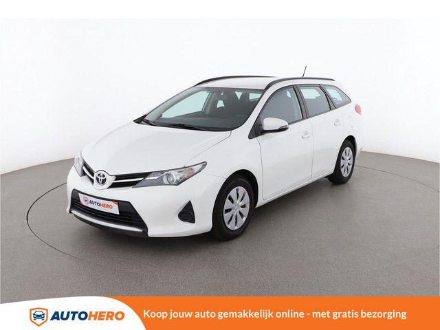 Toyota Auris Touring Sports 1.3 Cool 100PK ZB57225 | Climate Control | Parkeersensoren Achter | Radio/CD | Multifunctioneel Lederen Stuurwiel | Dakrails | Anti-Slip |