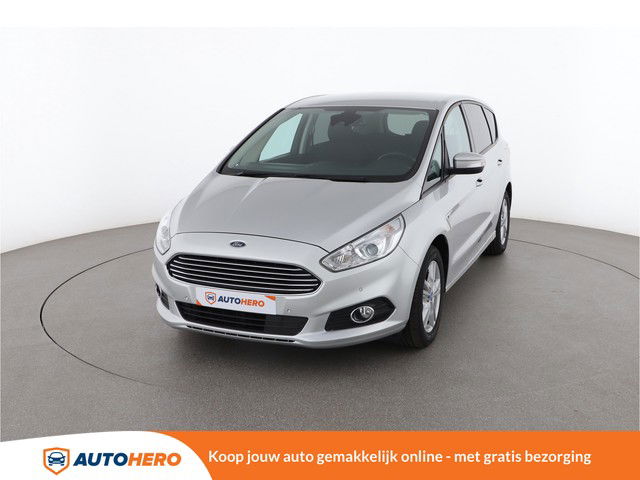 Ford S-Max 2.0 TDCi Trend 120PK TJ11625 | Dealer Onderhouden | Cruise | Climate | Stoelverwarming | EURO 6 | Parkeersensoren V+A | Verwarmde Voorruit | Handsfree | Navi | Regensensor |