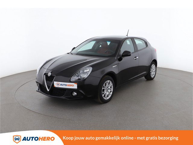 Alfa Romeo Giulietta 1.4 Turbo MultiAir Super 170PK LD51829 | Dealer Onderhouden | Navi | Climate | Cruise | Parkeersensoren | Leder | Lichtmetalen Velgen |