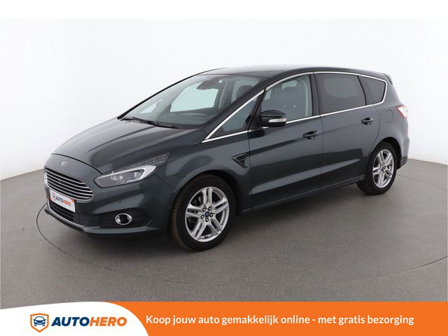 Ford S-Max 2.0 TDCi Titanium 7p. 180PK LY48996 | BTW | Euro 6 | 7-Zitplaatsen | Climate | Adaptive Cruise | Achteruitrijcamera | Parkeersensoren | LED | Trekhaak | Stoelverwarming | Navigatie | Elektrische Stoelverstelling |