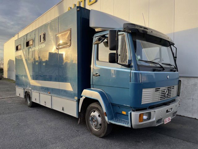 Mercedes 817 R
