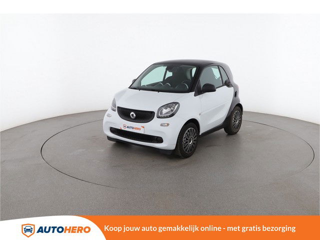Smart fortwo 1.0 Basis Standard 70PK SM50258 | Dealer Onderhouden | Cruise Control | Climate | LED Dagrijverlichting | Start/Stop | Speed Limiter | Radio | USB / AUX | Elektrische Raambediening |