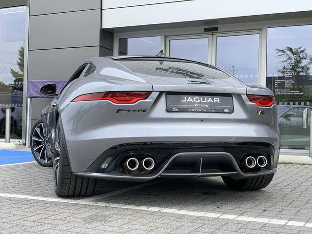 Jaguar F-Type // R P575