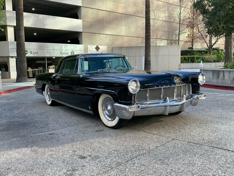 Lincoln Continental