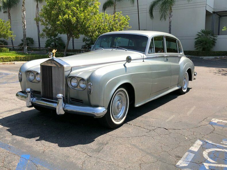 Rolls-Royce Silver Cloud 3