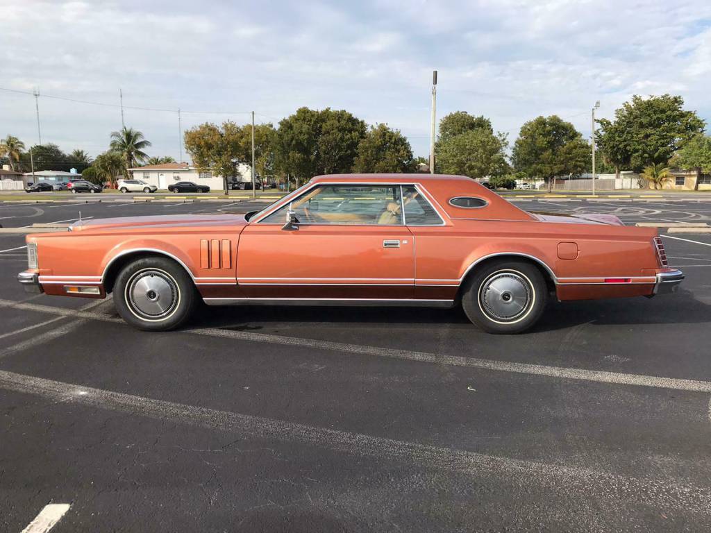 Lincoln Continental