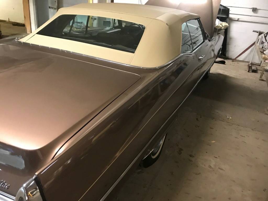 Cadillac Deville