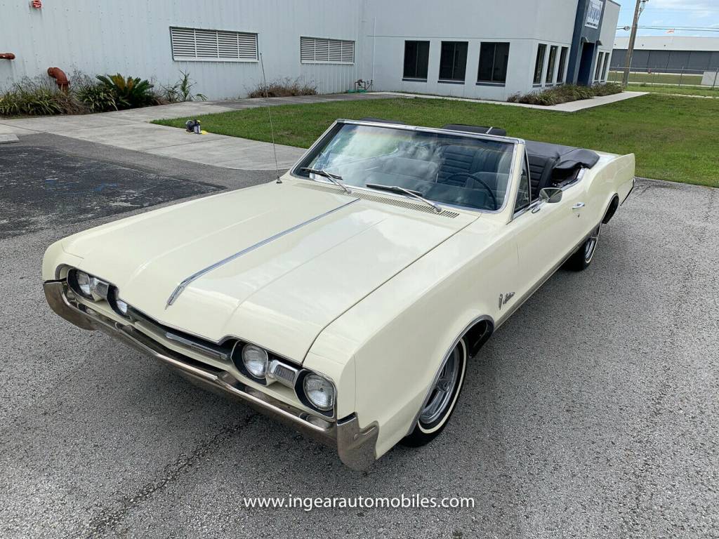 Oldsmobile Cutlass