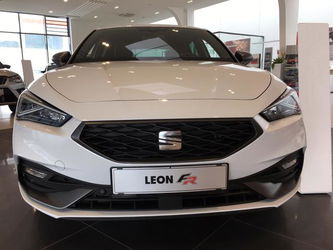 SEAT Leon "Xcellence" (2) 1.0 eTSI (Mild-Hybrid) 1...
