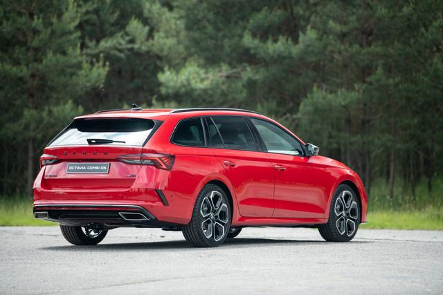 Skoda Octavia Combi RS 2,0 TSI DSG Colu Pan Matrix ...
