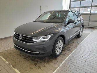 Volkswagen Tiguan LIFE 1.5 TSI DSG AHK Trailer Navi 110...