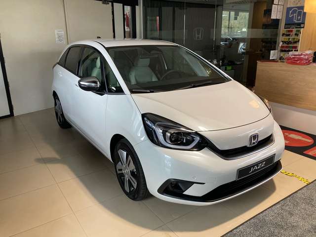 Honda Jazz 1.5i-MMD e:HEV Elegance DIRECT LEVERBAAR!