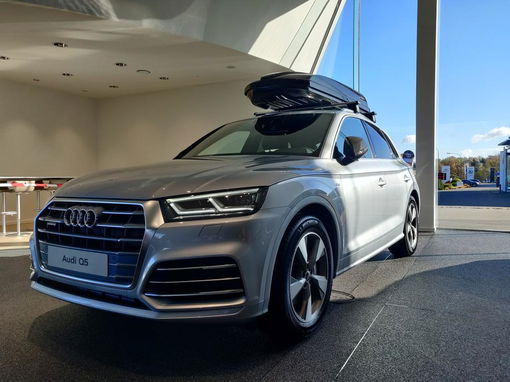 Audi Q5 Sport 50 TFSI e quattro 220(299) kW(ch) S tronic 7 vitesses¨* Phare led* S-line* Clé confort* Sound system* Toit panoramique* Attache remorque
