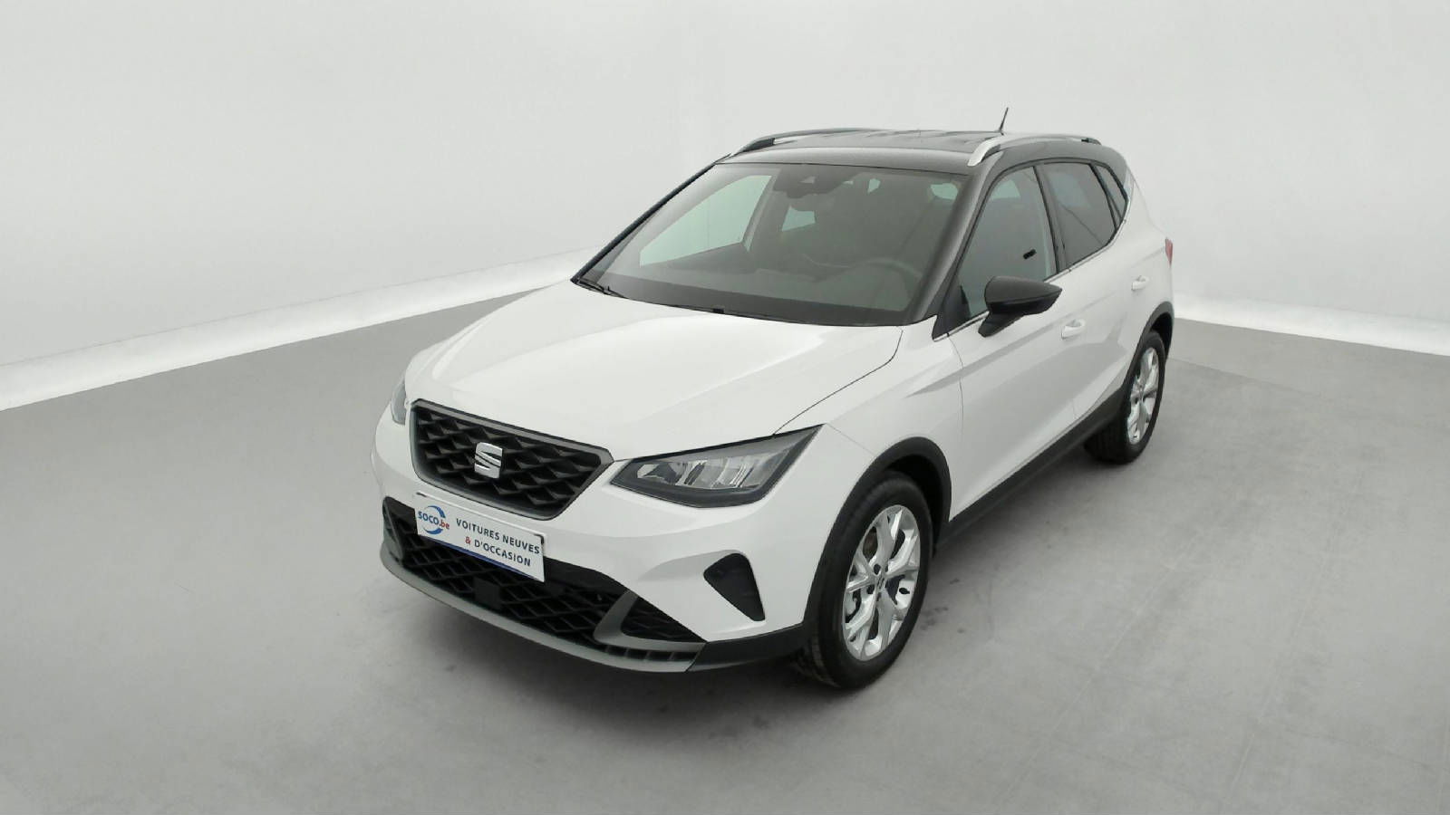 SEAT Arona 1.0 TSI 110cv FR APP CONNECT / FULL LED / CAMERA / JA 17"