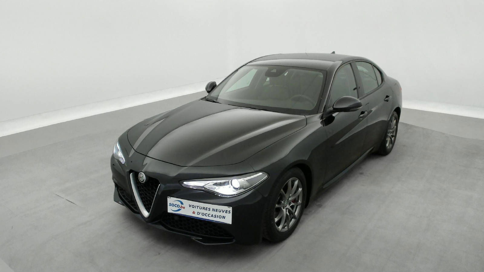 Alfa Romeo Giulia 2.2 JTDm Super NAVI 8" / XENON / CUIR / JA 17"