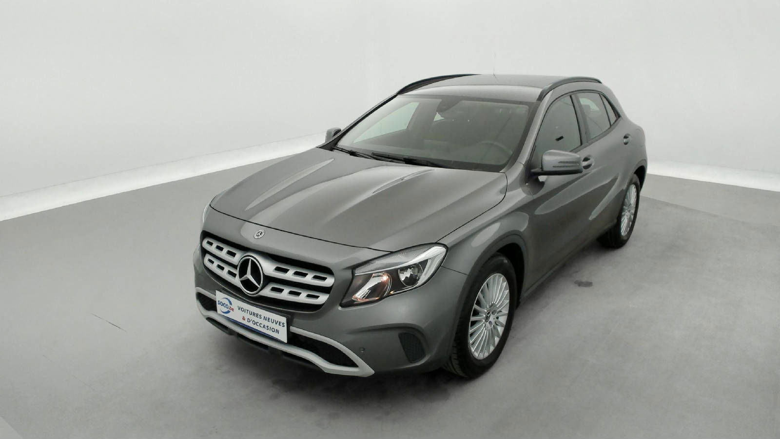 Mercedes GLA 180 CLIM / NAVI / JA 16