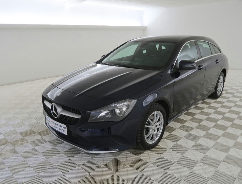 Mercedes CLA 180 CLA 180 d NAVI / S-CUIR / PDC AV-AR