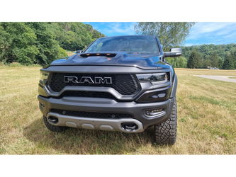 Dodge RAM 1500 TRX 717cv