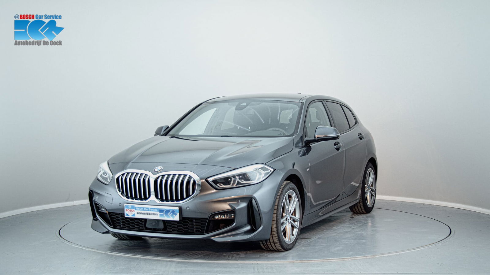 BMW118i