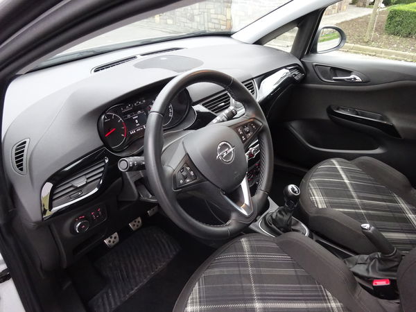Opel Corsa E 1.4i 5drs Color Edit. airco touch screen navi