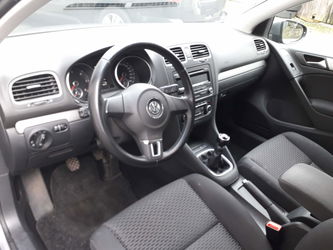Volkswagen Golf VI