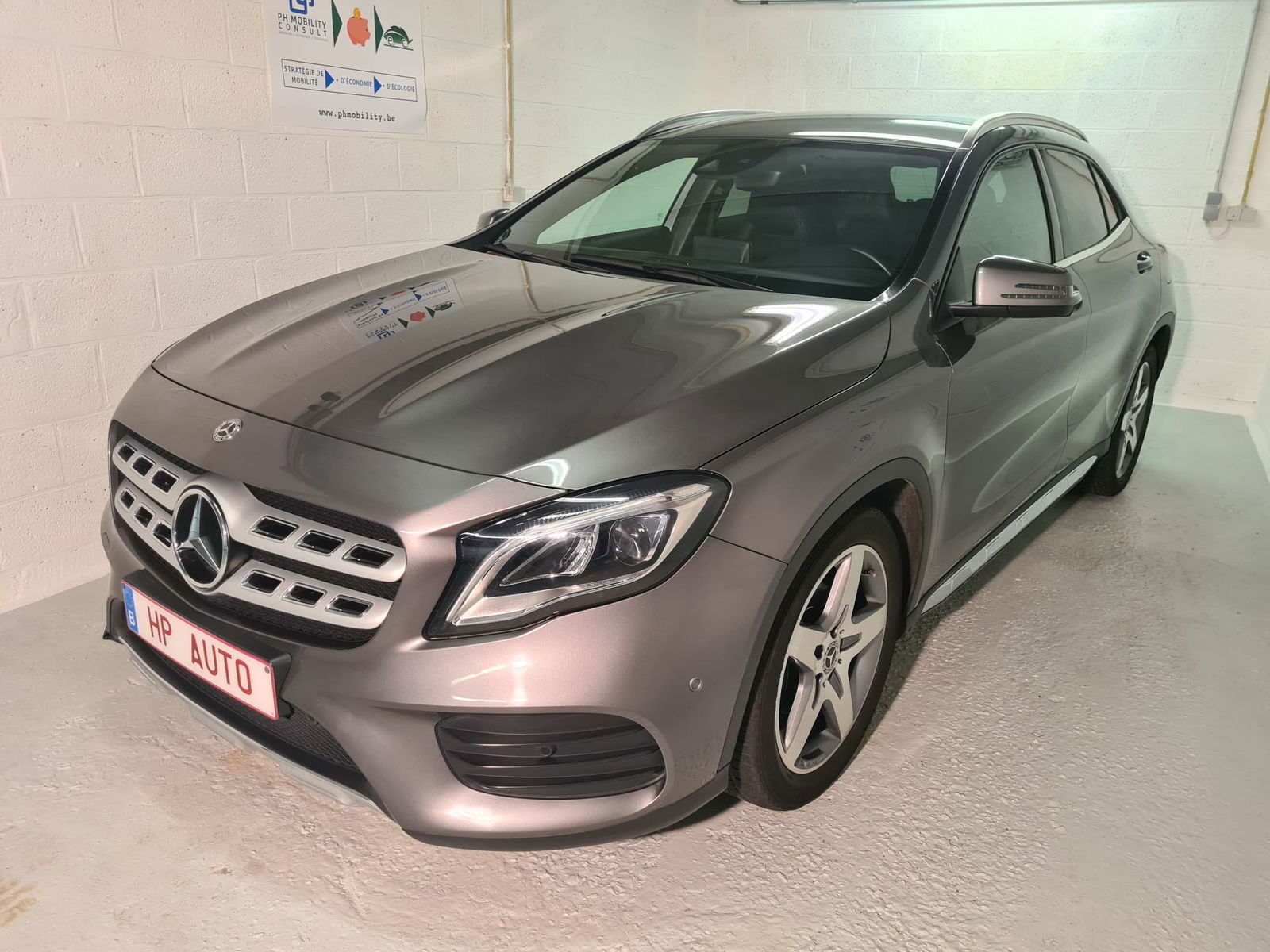 Mercedes GLA 180 AMG line Boîte AUTO