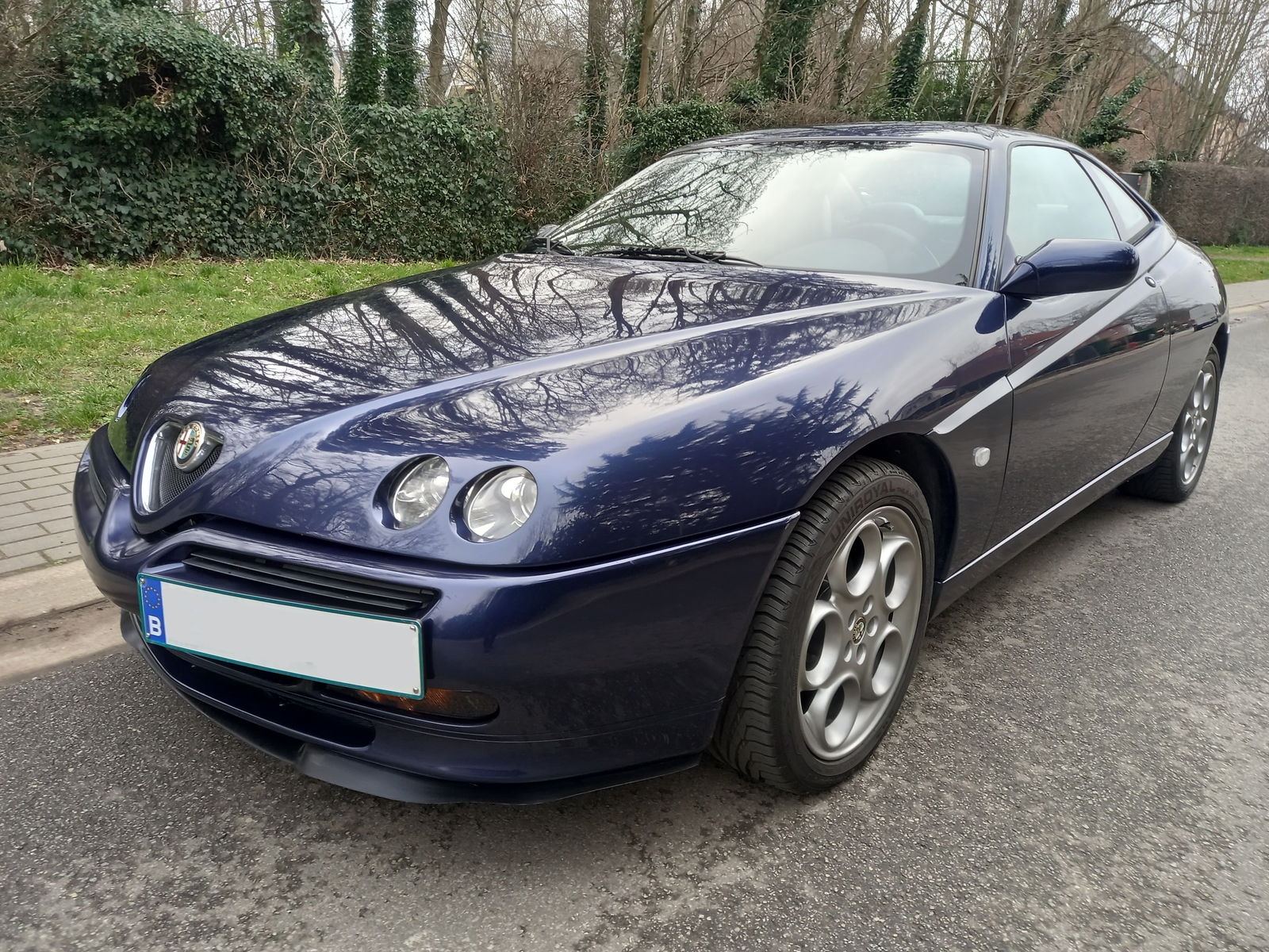 Alfa Romeo GTV Coupé 916