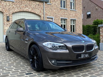 BMW 520d d Xenon-Navigatie-Leder-Zetelverwarming-BT-Pdc-20"