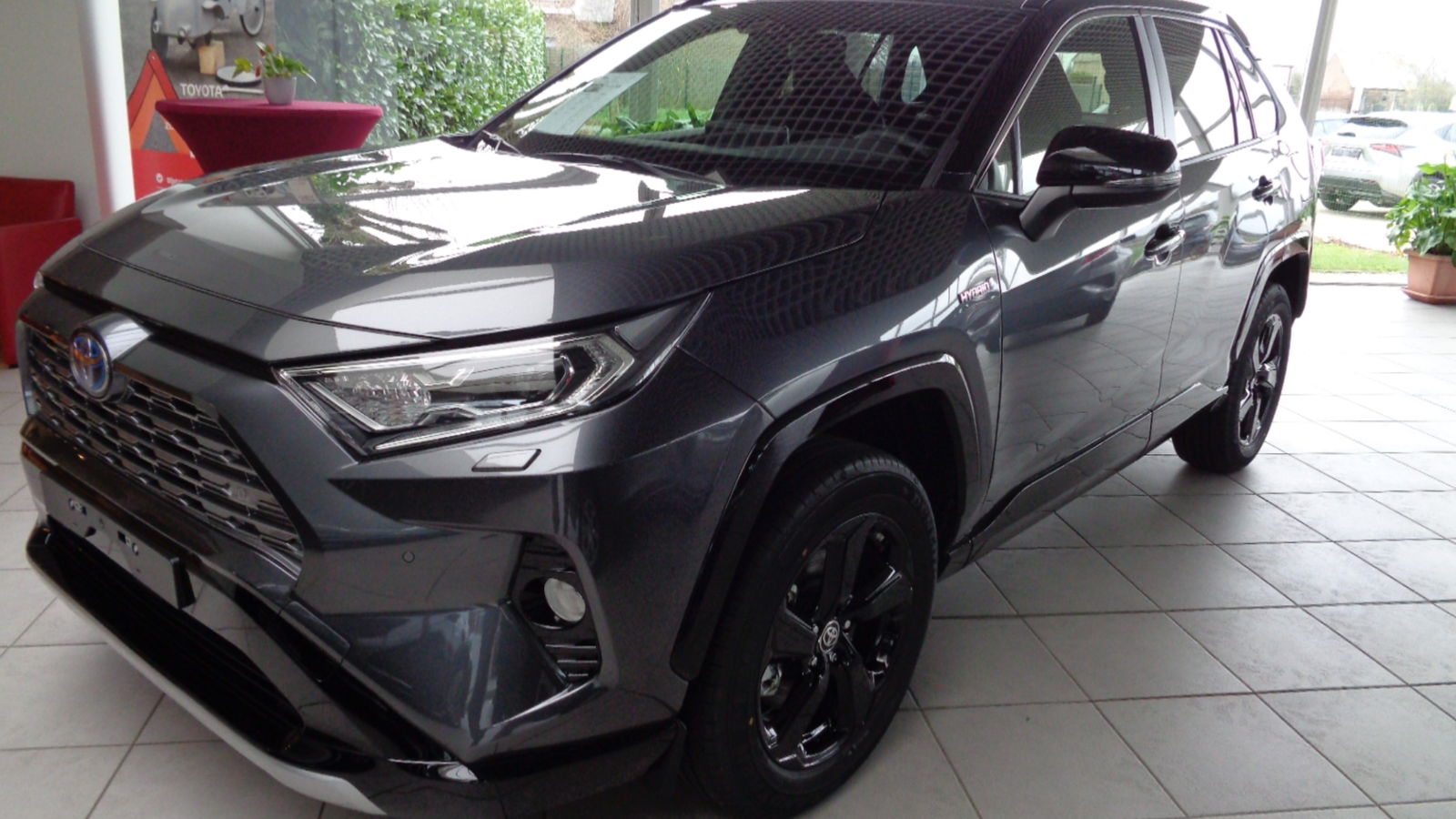 Toyota RAV 4 HYBRIDE STYLE