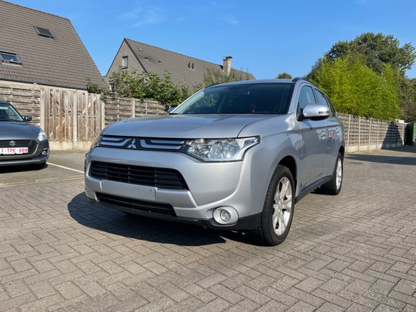 Mitsubishi OUTLANDER DIESEL - 2013 Outlander 2.2 Did - euro 5 - 7seats