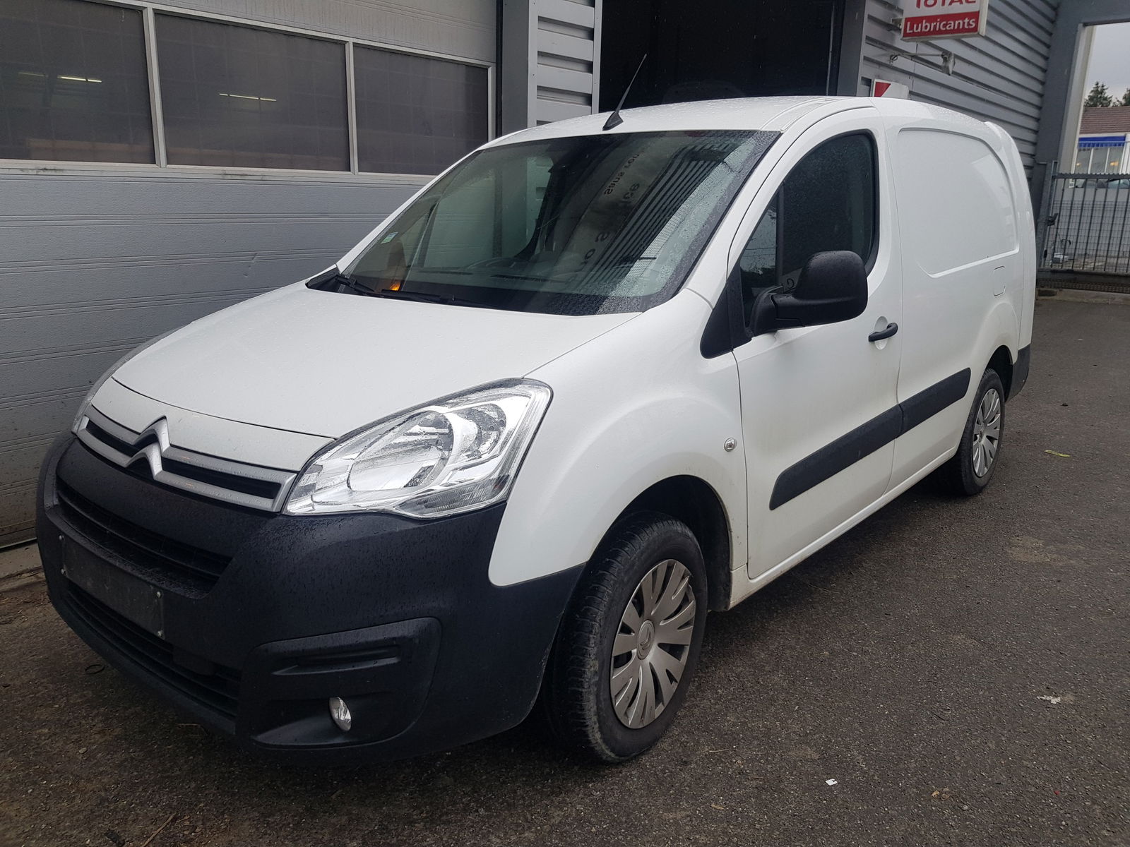Citroen Berlingo fourgon long 3 places gps