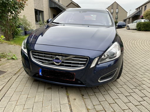 Volvo V60 DIESEL Summum