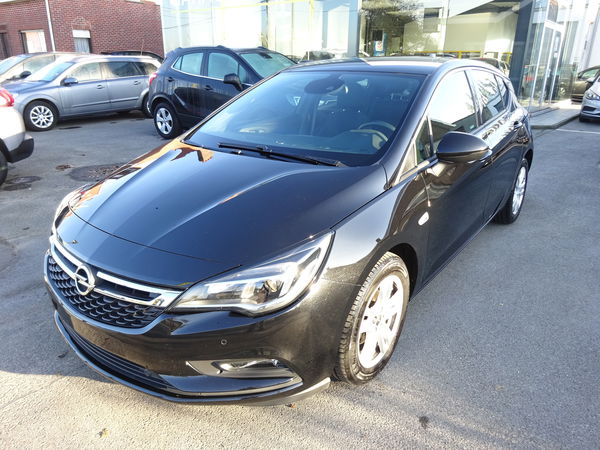Opel Astra K 1.4 turbo innovation navi touch screen