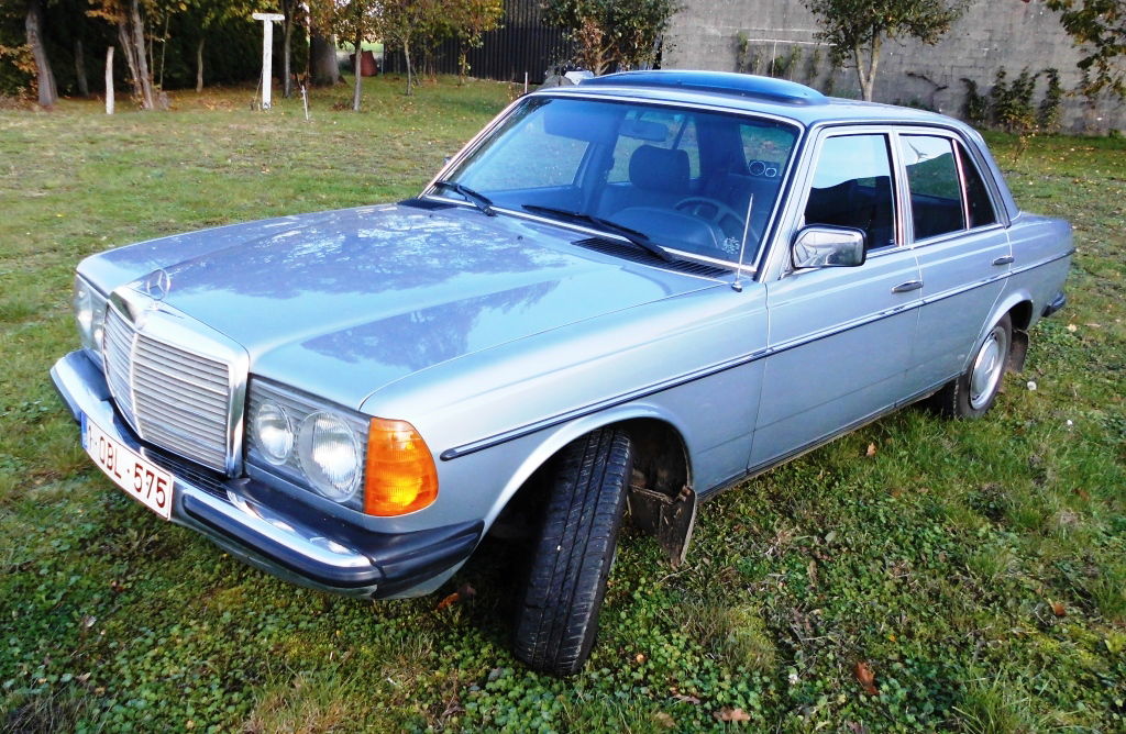 Mercedes 300 D berline