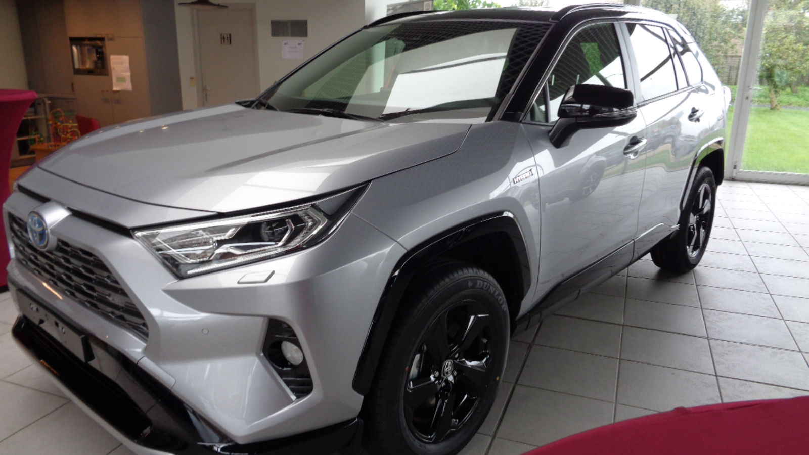 Toyota RAV4 STYLE HYBRIDE