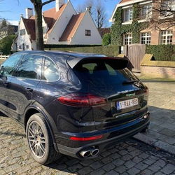 Porsche Cayenne Hydbrid Platinum