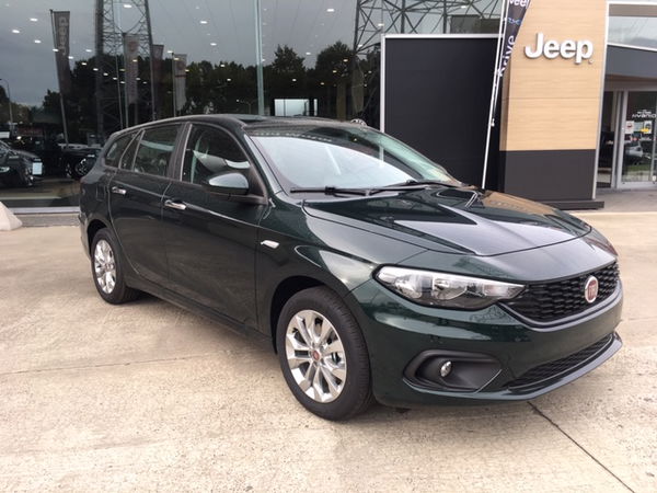 Fiat TIPO STATION WAGON 1.4i Easy met automatische airco en navigatie
